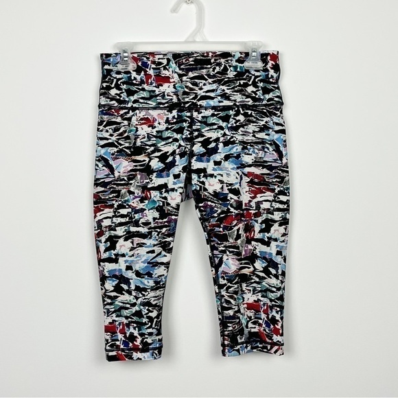 EUC Lululemon | Wunder Under Hi-Rise 1/2 Tight Full-On Luxtreme  Size 10 - Picture 5 of 8
